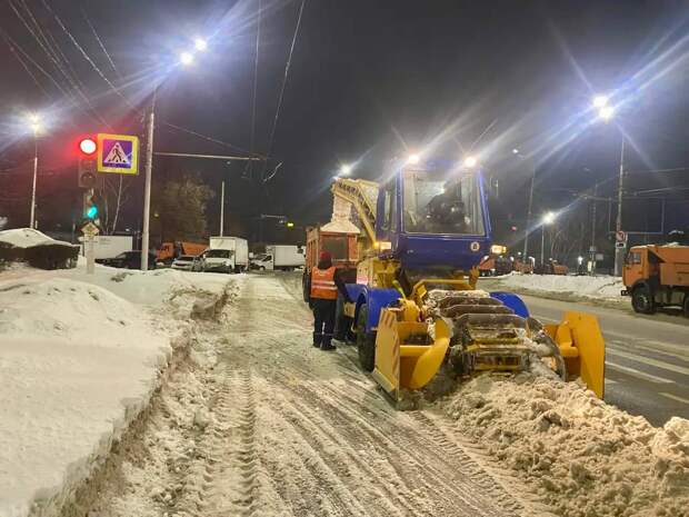 Мэр Рязани: продолжаем вывозить снег, работы проводим преимущественно в ночное время