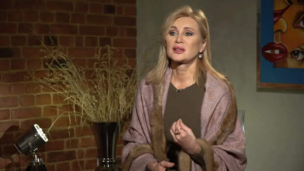 Мы им бесплатную медицину, они нам - иск. Вика Цыганова о "мигрантской" претензии к России