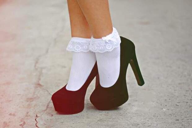Туфли с носками белыми