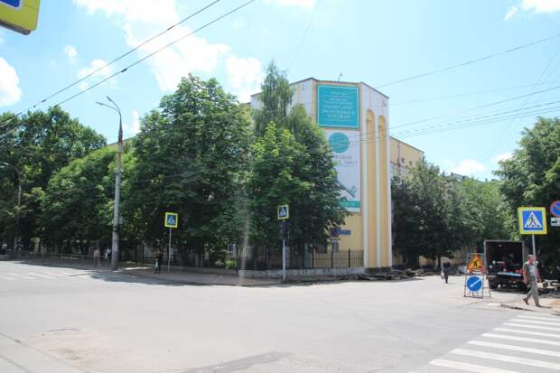 ул. Октябрьская 12