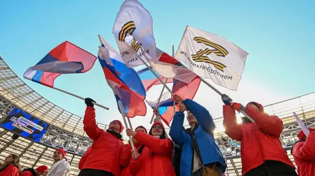 Решение о проведении вынужденной спецоперации на Украине поддержали 74% россиян