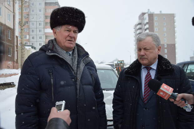 Мэр Братска проверил ряд объектов в Правобережном районе города
