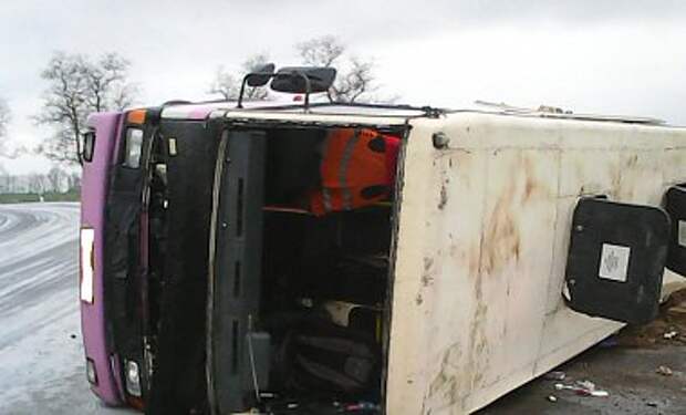 ДТП с автобусом в Полтавской области: 2 погибших, 12 травмированы ДТП с автобусом в Полтавской области: 2 погибших, 12 травмированы