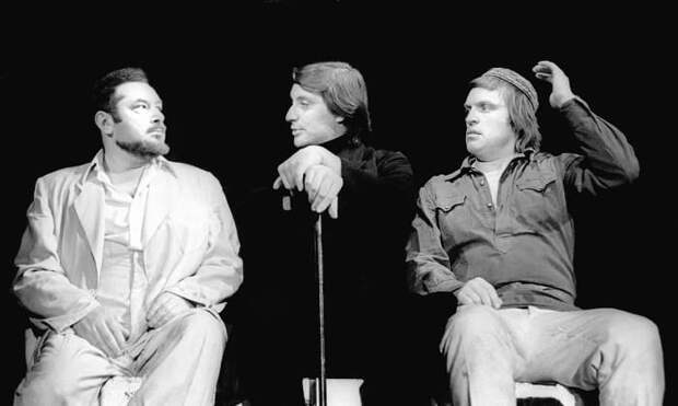 Первый советский исполнитель роли Воланда Вениамин Смехов, Театр на Таганке, 1977 | Фото: journal.learnoff.com