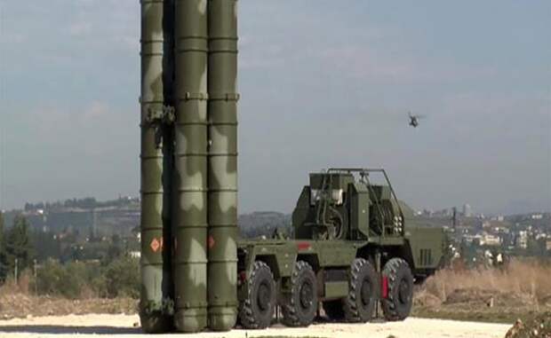 На фото: ракетный комплекс С-400