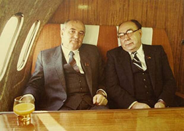 Как Руст Горбачеву "подсобил"