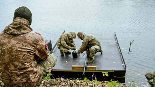 Экипаж Су-34 ВКС РФ нанес удар по опорному пункту ВСУ в Курской области