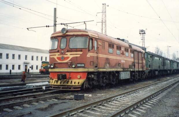 Тепловоз ТЭП60-1059, депо Джанкой, Крым, 1995 год