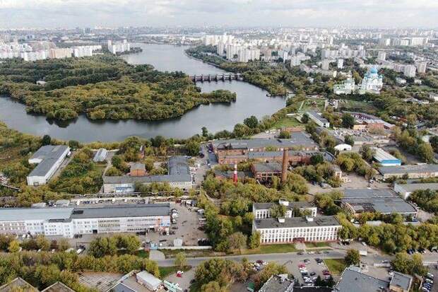 Собянин: В бывших промзонах Москвы создано около 500 тыс рабочих мест Собянин: В бывших промзонах Москвы создано около 500 тыс рабочих мест