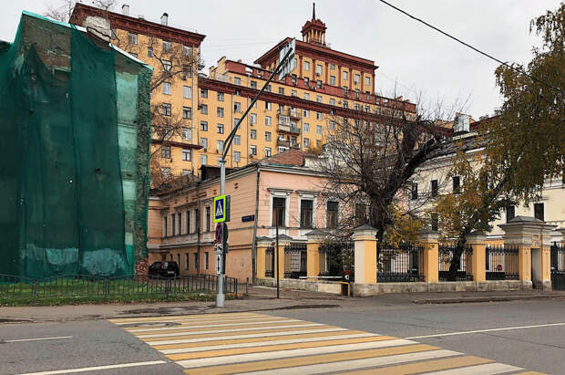 Фото и гифки непарадной Москвы