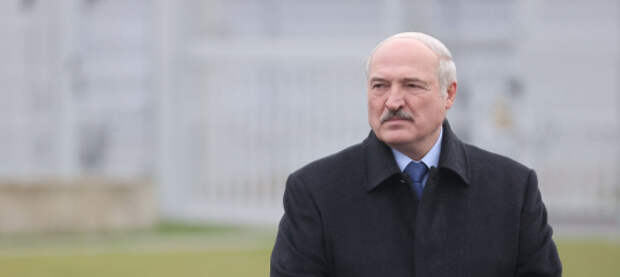 Лукашенко: Киев согласится на мирный план Трампа, либо потеряет всю страну полностью