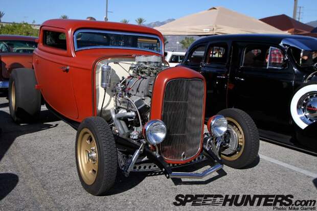 Hot Rod авто-шоу MOONEYES X-MAS PARTY 2011 (99 фото)