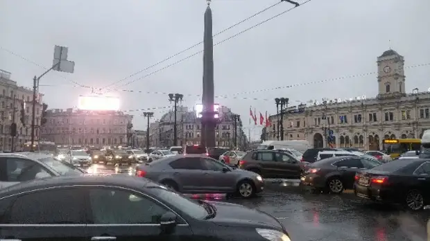 литейный проспект площадь восстания. схема движения по площади восстания. движение на площади восстания. санкт-петербург в августе. метро площадь восстания выходы.