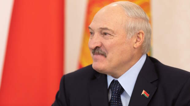 Лукашенко заявил о создании армии, которая способна "охладить пыл любого агрессора"