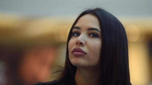 Модель Анастасия Решетова заявила, что пожалела о ринопластике