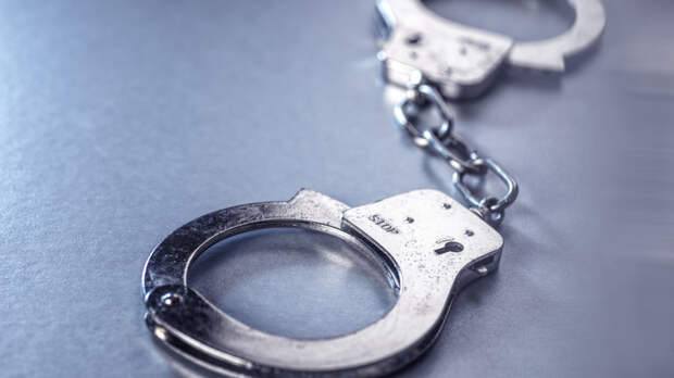 На Кузбассе чиновника осудили за взятки и мошенничество