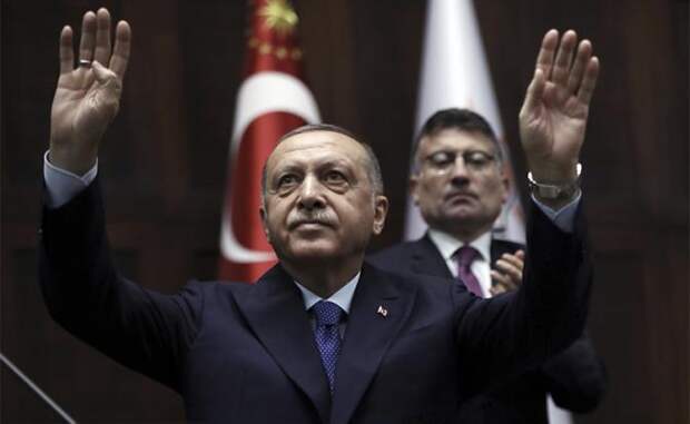 Эрдоган летит к Путину за спасением или чтобы он ему "надрал уши"