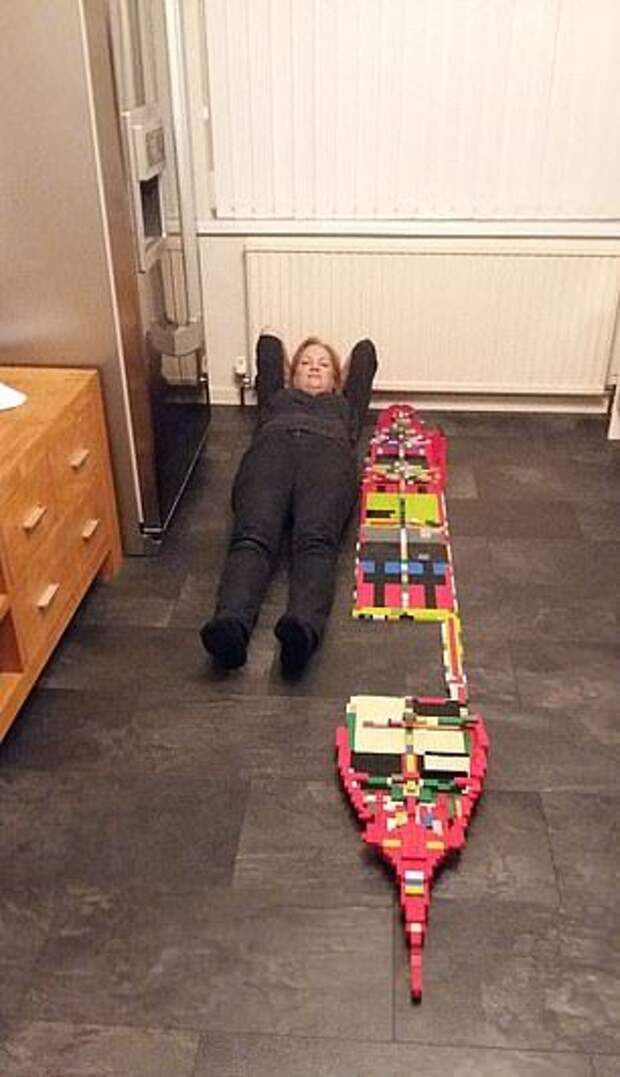 Модель Титаника из Lego из 40 000 деталей