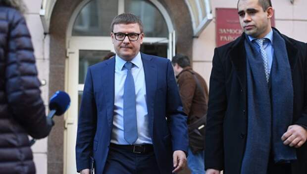Первый заместитель министра энергетики РФ Алексей Текслер после окончания заседания Замоскворецкого суда города Москвы по делу Алексея Улюкаева. 13 ноября 2017 Первый заместитель министра энергетики РФ Алексей Текслер после окончания заседания Замоскворецкого суда города Москвы по делу Алексея Улюкаева. 13 ноября 2017