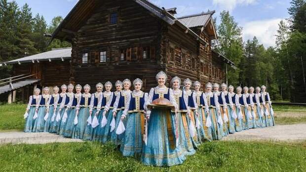 Эпоха и традиции: Северный хор отмечает 100-летний юбилей на сцене Кремля