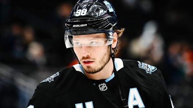 Сергачев впервые оформил ассистентский хет-трик в матче Кубка Стэнли