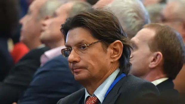 Федун: Россия — футбольный лилипут, но хороший