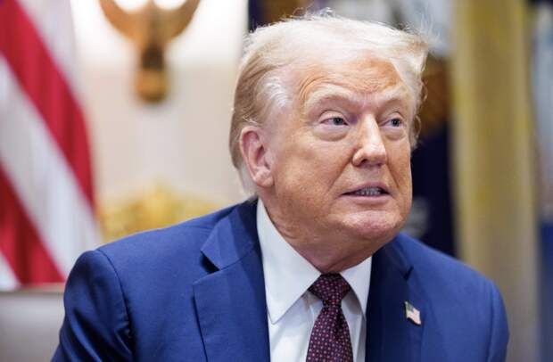 Трамп раскрыл, почему перестал носить компрессионные носки