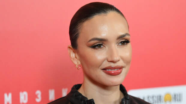 «Я на сцене давно»: Серябкина не боится конкуренции с молодыми артистами