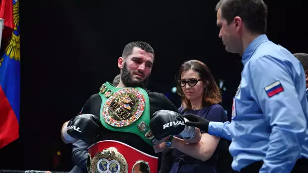 В Госдуме отреагировали на замену российского гимна на советский перед боем Бетербиева