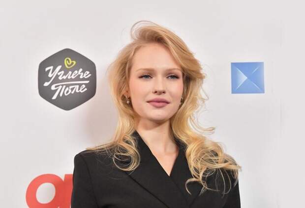 «Я не оперная певица»: неожиданный взлет провинциалки без связей Елизаветы Базыкиной