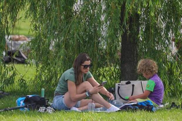 Майская зараза: инфекционист назвал главные угрозы здоровью в праздничные дни