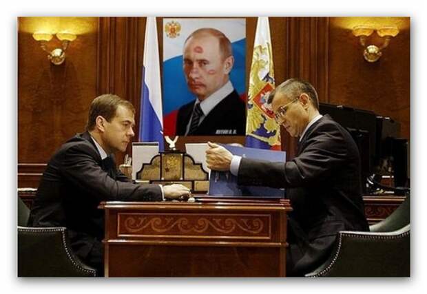 Парочка анекдотов после праздников. Парочка анекдотов после праздников.