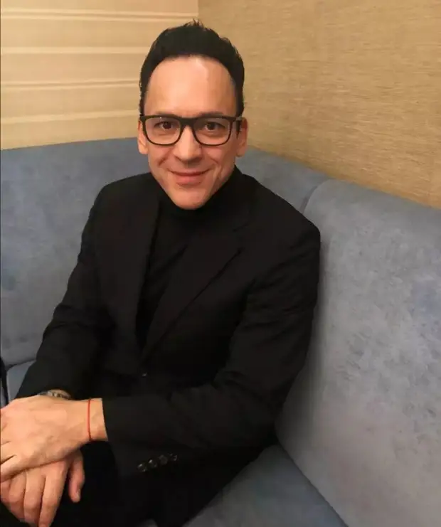 «Это суицид» — стала известна причина смерти солиста группы «Отпетые мошенники» Тома Хаоса