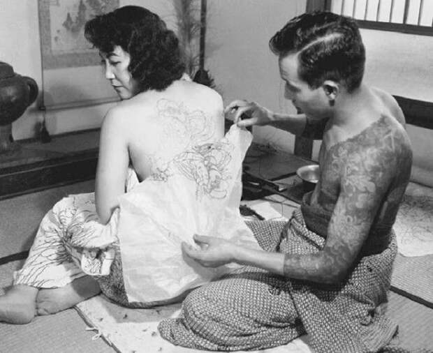 Для якудзы татуировка это способ идентифицировать свою клановую принадлежность