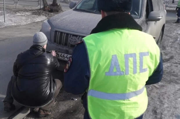 Юрист Матюшенков: водители имеют право обжаловать штраф за грязные номера