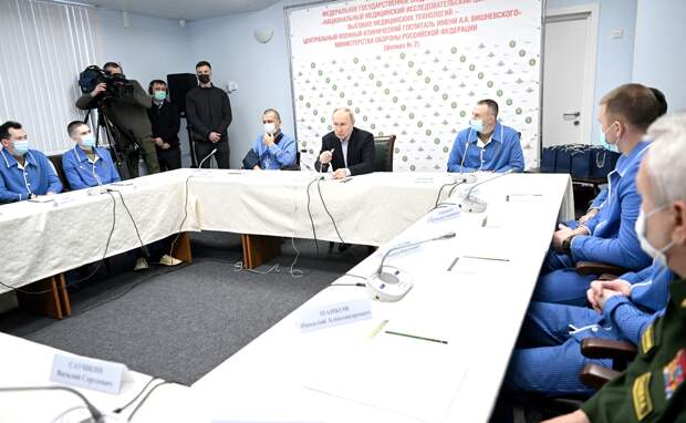 Завершение конфликта на Украине будет только на условиях России, заявил президент Владимир Путин на...