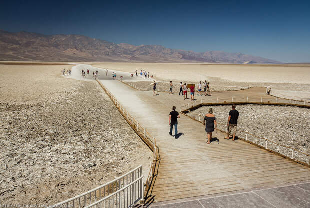 Долине Смерти — Бэдуотер (Badwater)
