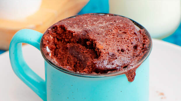 Когда лень возиться с выпечкой, делаю шоколадно-кокосовый брауни – всего 10 минут, и десерт готов