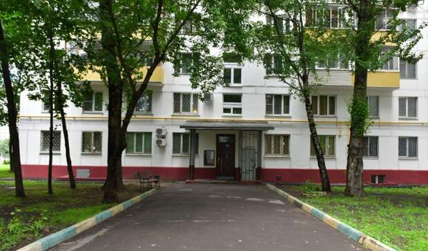В дом 6 на Окской улице драматург переехал в 1966 году/Денис Афанасьев, «Юго-Восточный курьер»