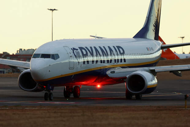 Пассажирка самолета получила серьезные ожоги ног во время полета по вине авиакомпании