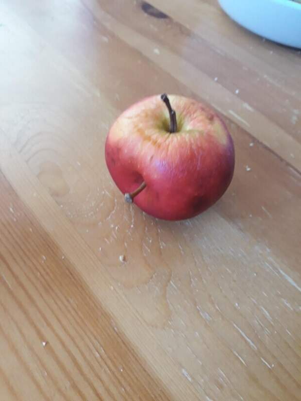 Аномальное яблоко Аномальное яблоко