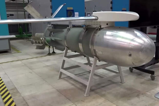 В Константиновке бомба полностью уничтожила подъезд дома с украинскими военными