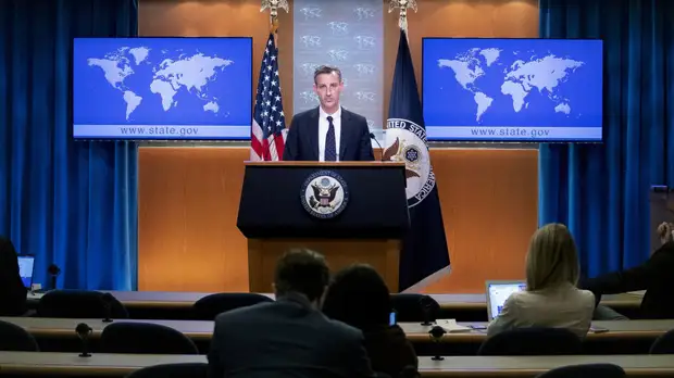 Представитель Госдепа Прайс заявил, что возможность санкций США против Путина на повестке