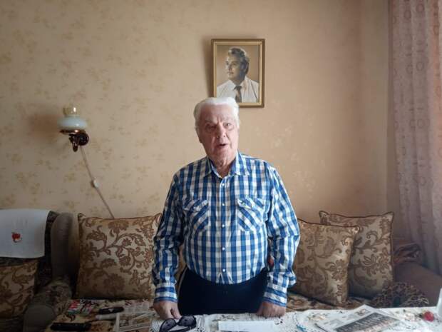 Владимир Оленин