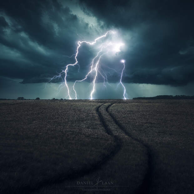 Electric Avenue by Daniel Laan on 500px.com