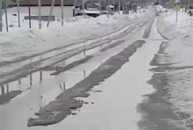 Российский поселок затопило талыми водами