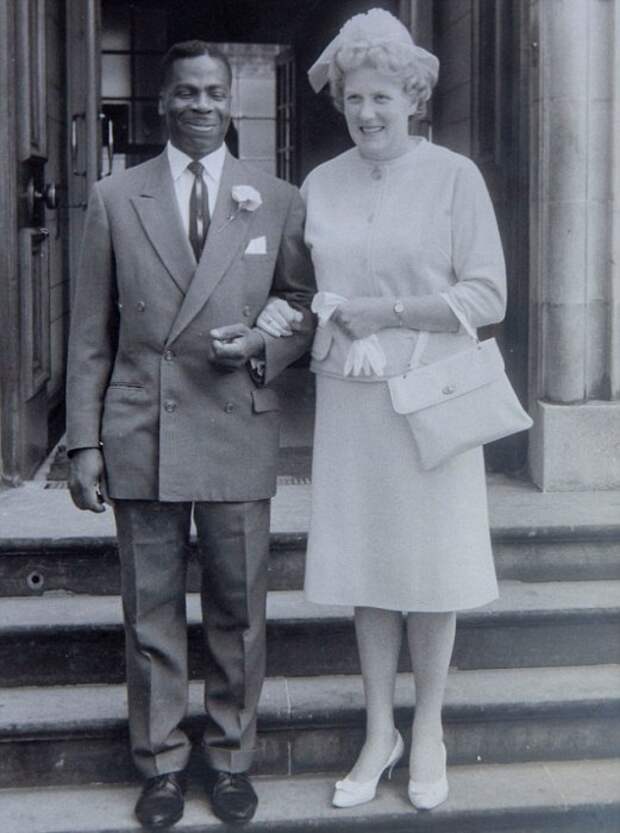 Свадебная фотография Дориан и Эндрю. Август 1961 года.