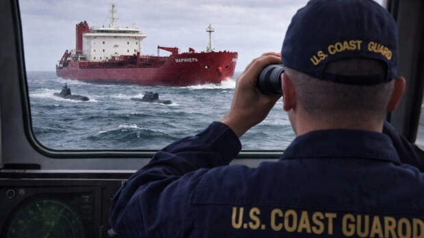 Захват танкера "Маринера": Американцы решили поставить русских на место. В "бой" идут подлодка и корабли ВМФ