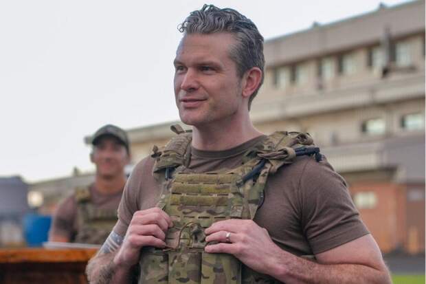 Глава Пентагона назвал причину задержания российского танкера