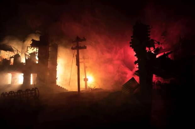 На авиабазе Принц Султан сняли близкий прилет баллистической ракеты